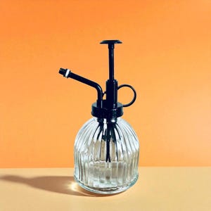 Vintage Style Glass Spritzer Bottle With Black Spray Button Vintage Homeware Gift 16cm