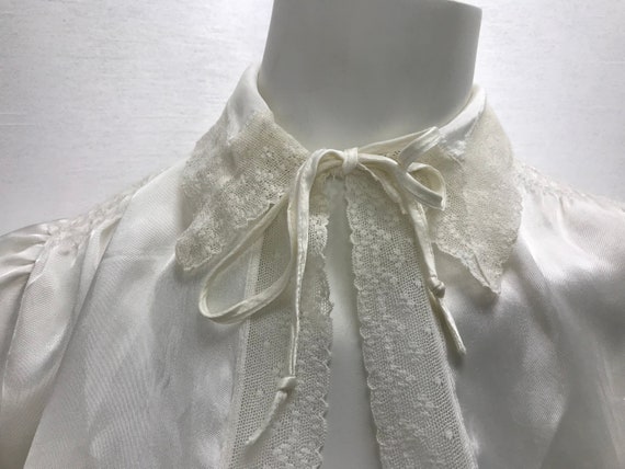 Vintage white nightie from the 50s - image 2