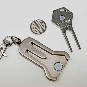 Personalized Golf Divot Tool & Ball Marker Keychain