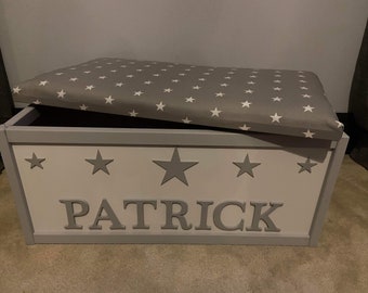 Personalised toy box with lift off lid, add your child's name, ideal gift. Perfect as a blanket box. Lovely padded seat.