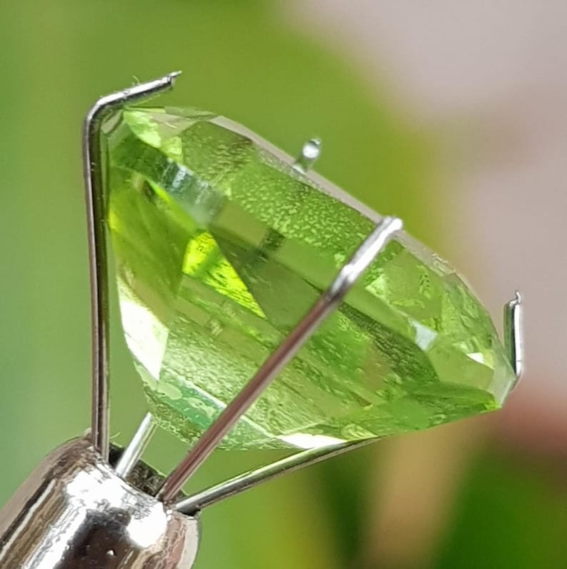 8*5*7mm Faceted Peridot Peridot Cut Stone 6.5 Carat Top Quality Natural Peridot Faceted Stone Having Good Color /& Luster From Pakistan