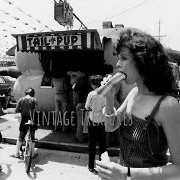 Sigourney Weaver Eating Hot Dog in LA