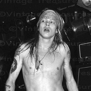 Axel Rose on Stage