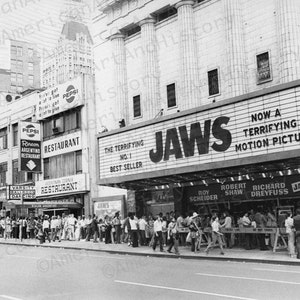 Jaws - Opening day in New York