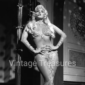 Jayne Mansfield and her Dangerous Curves