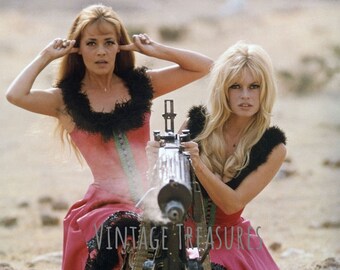 Briggite Bardot and Jeanna Moreau in Viva Maria