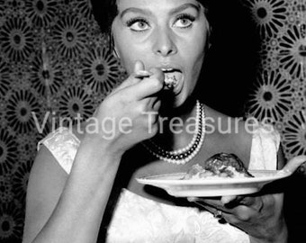 Sophia Loren Enjoying Desert