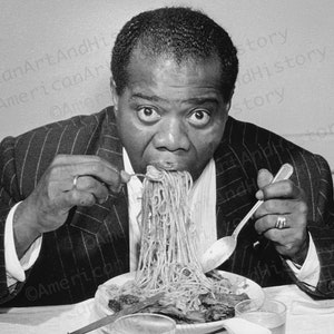 Louis Armstrong takes a Spaghetti Break