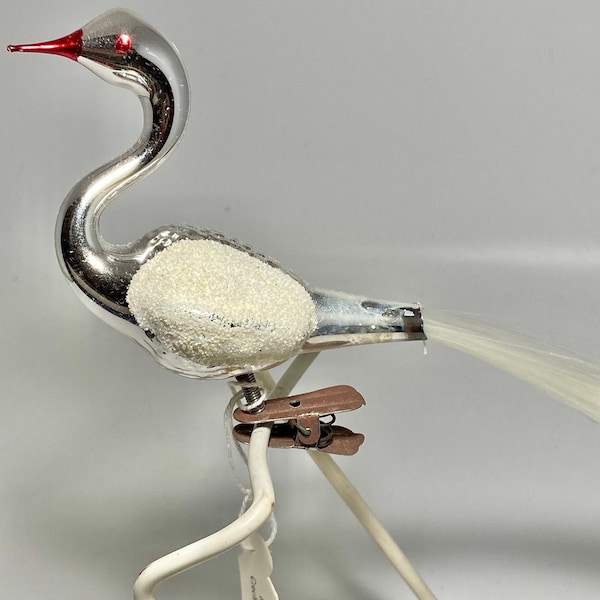 Extraordinary, clip-on glass swan ornament Czechoslovakia,NOS,silver white mica spun glass tail,hand crafted,Christmas ornament,swan,birds