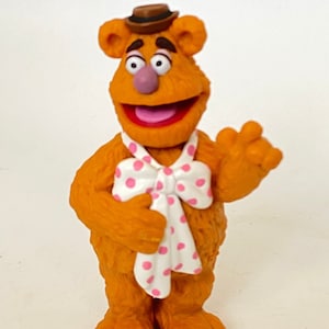 Vintage Fozzie Bear,Jim Henson  muppet,Vibtage PVC Disney,Fozzie Bear 4 inch collectible FREE SH