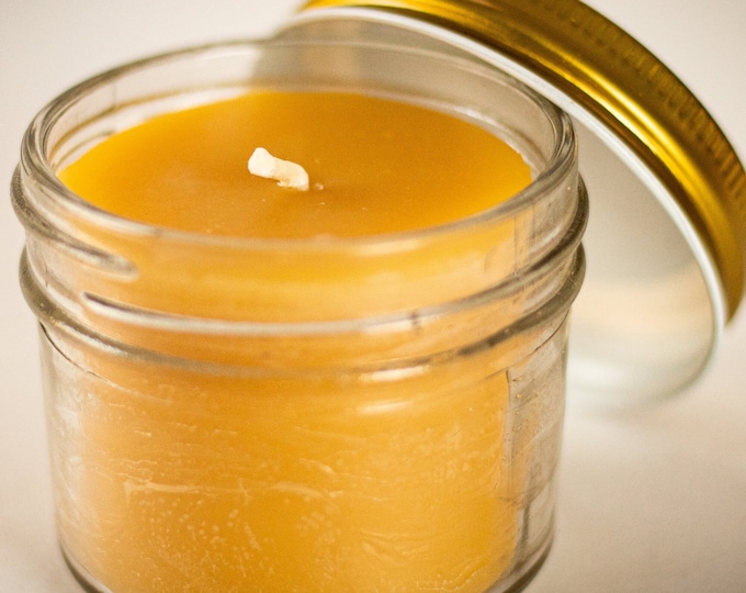 100% Pure Beeswax Jar Candle (20 Hours Burn Time) - All Natural, Handmade, Aromatherapy or Unscented Candles with Delicate Honey Scent
