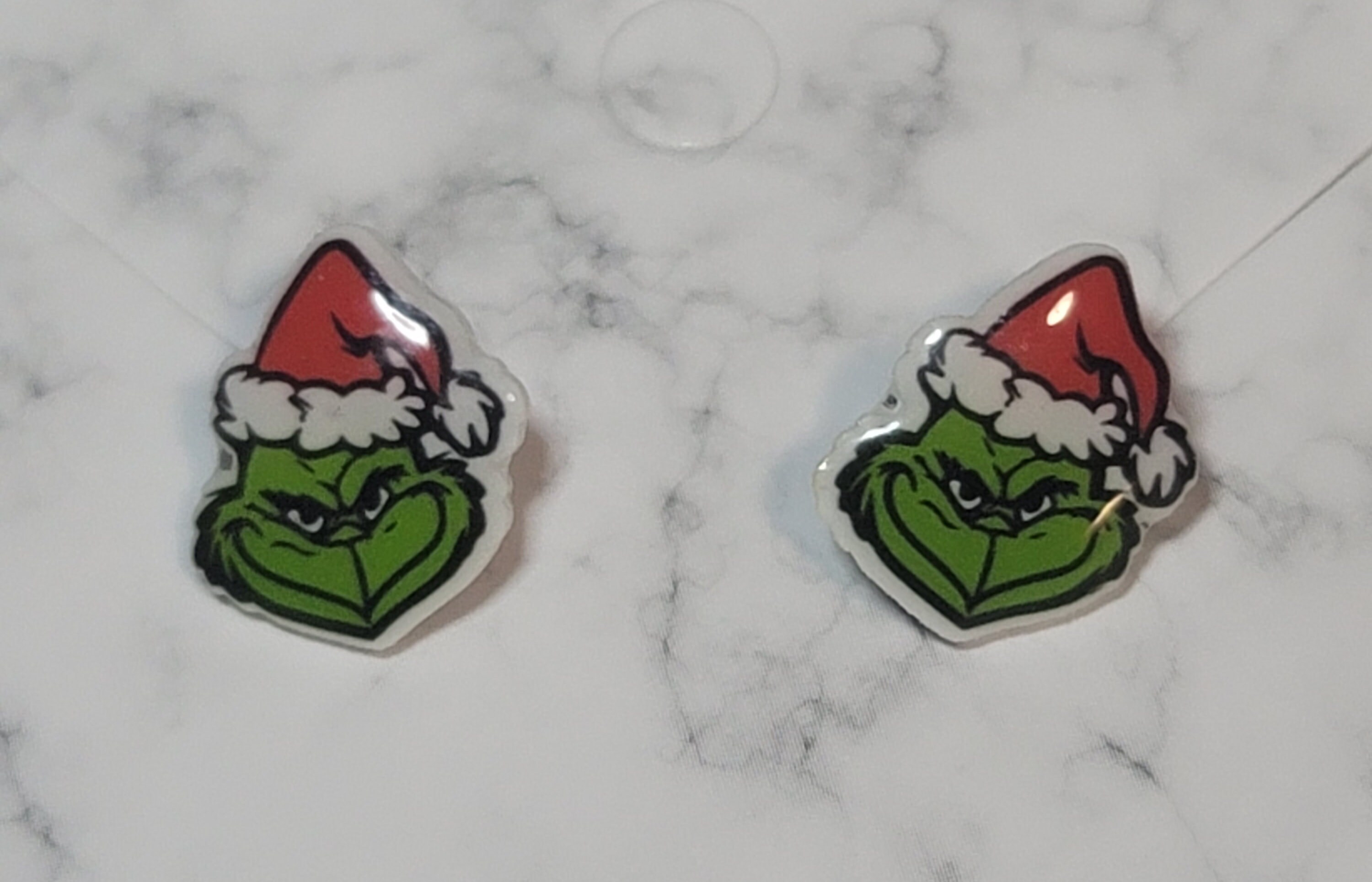 Grinch Head Acrylic Blanks For Key Chains, Phone Grips, Badge Reels &  Crafting - Yahoo Shopping