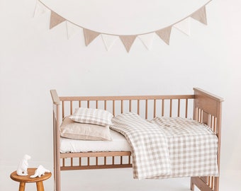 linen cot