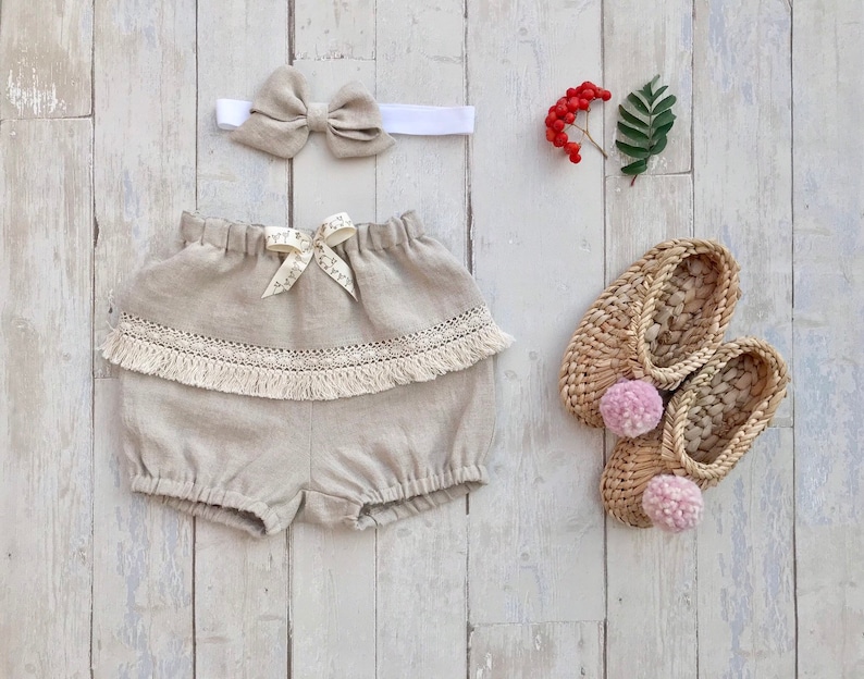 Boho bloomers baby girl 1st birthday natural linen shorts girl diaper covers smash cake outfit soft rustic linen bloomers with fringes