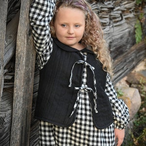 Padded linen vest for Kids, Quilted vest, Warm waistcoat Black gingham