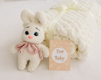 Congratulations pregnancy gift New mom gift New parents gift Newborn gift Baby announcement gift Expecting mom gift Baby shower return gift