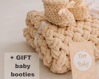 New baby gift Gender neutral baby gift New parents gift Congratulations pregnancy gift Newborn gift Expecting mom gift