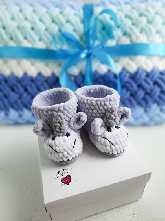 Animal top baby booties