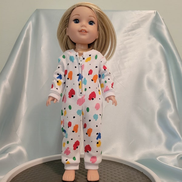 Happy daubs of paint are featured on onesie pajamas to fit Wellie Wishers, Glitter Girls and other similarly sized dolls.