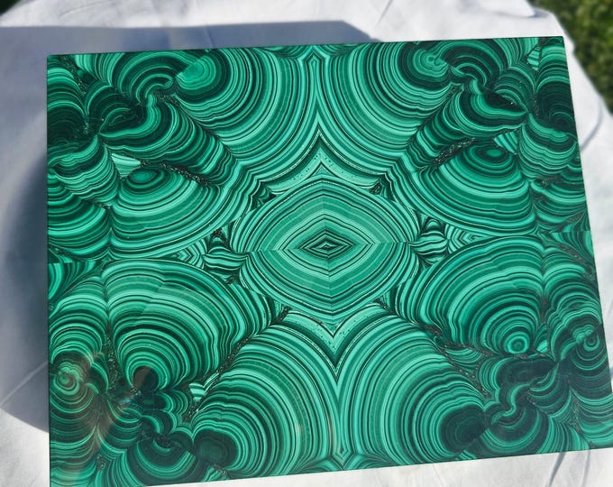 Authentic Russian Malachite Jewelry Box – Handcrafted Gemstone Keepsake & Decorative Box