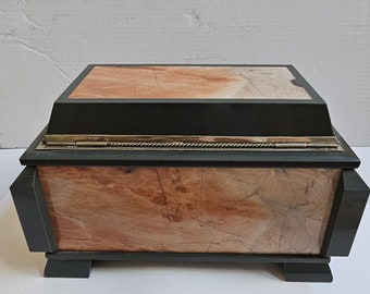 Jasper hinged Jewelry Box, from Russia. (Amazing House Decoration Gift!)