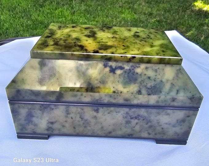 Vintage Nephrite Gemstone Jewelry Box from Russia | Household Gemstone Vintage Gift
