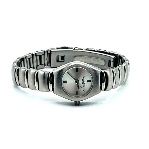 Vintage Kenneth Cole New York Women display picture 1
