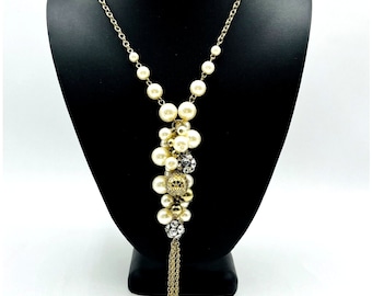 Collar Hollywood Glam con borlas y cuentas de diamantes de imitación y perlas de imitación en tono dorado, 39"