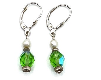 Vtg Sterling Silver Dangle Drop Green AB Glass Pearl Bead Leverback Boucles d'oreilles 925