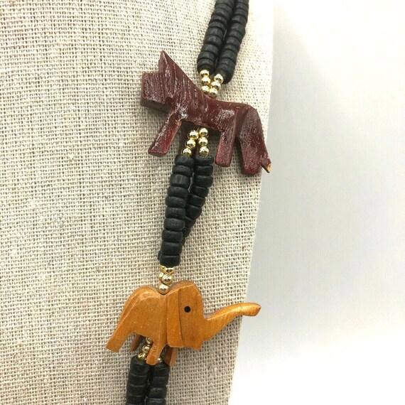 Vintage Carved Wooden Beaded Safari Necklace Pain… - image 5