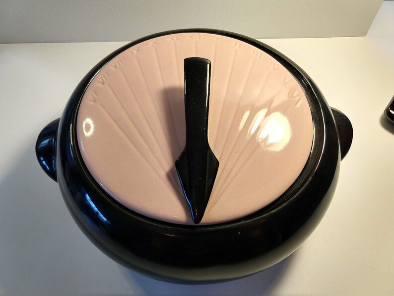 Shawnee Kenwood Sundial fondue potCasserole DishRetro kitchen3 piece set