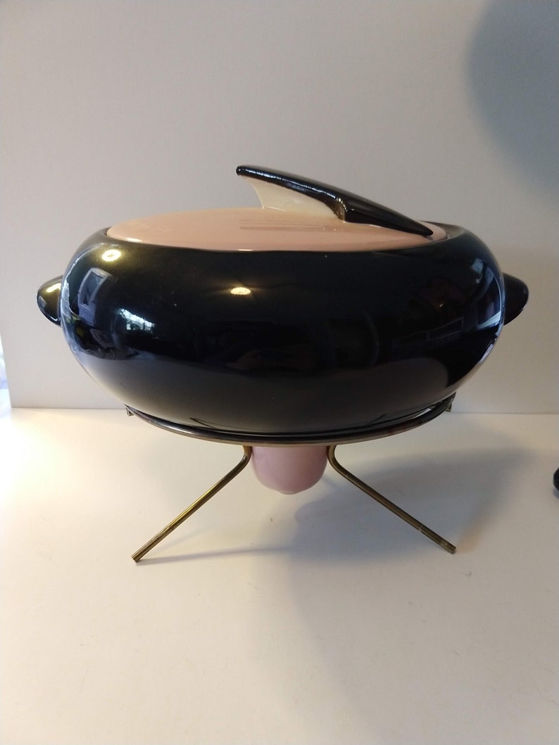 Shawnee Kenwood Sundial fondue potCasserole DishRetro kitchen3 piece set