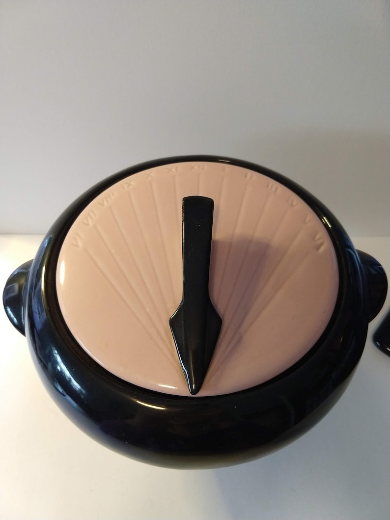 Shawnee Kenwood Sundial fondue potCasserole DishRetro kitchen3 piece set