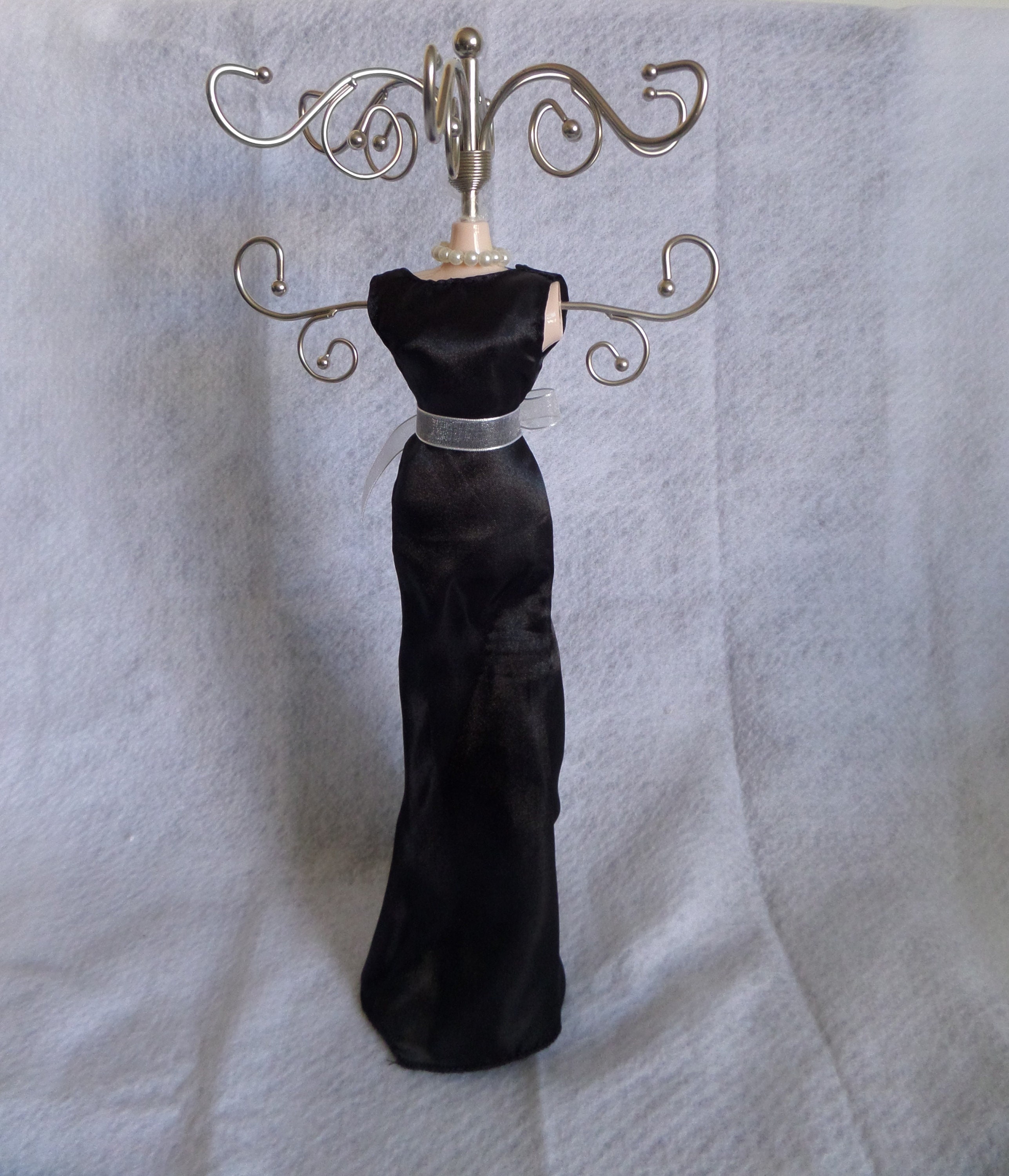 Black dress hotsell jewelry organizer