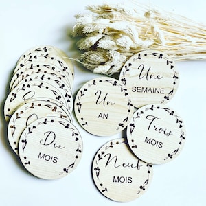Cartes étapes bébé bois, disque naissance, carte mensuelle ronde bébé, cadeau de naissance, cadeau pour future maman