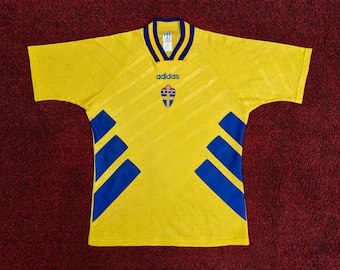 Vintage Classic Sverige SWEDEN Home Soccer Jersey Football Shirt Maillot Trikot World Cup USA 1994 Adidas Copa Mundial Yellow Mens M