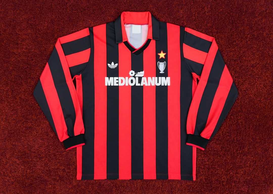 Vintage Classic Italy Italia Calcio Serie A AC MILAN Home Soccer