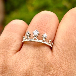 Diamond Crown Ring, 14k Solid Gold Princess Tiara Diamond Ring, Natural Diamond Promise Ring, Valentine&#39;s Day Gift, Dainty Crown Ring Women