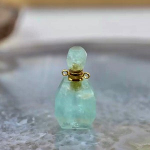 Green Fluorite Quartz Vial - Gemstone Perfume Bottle - Essential Oil Diffuser Jewelry - Cremation Vial Pendant - Memorial Jewelry