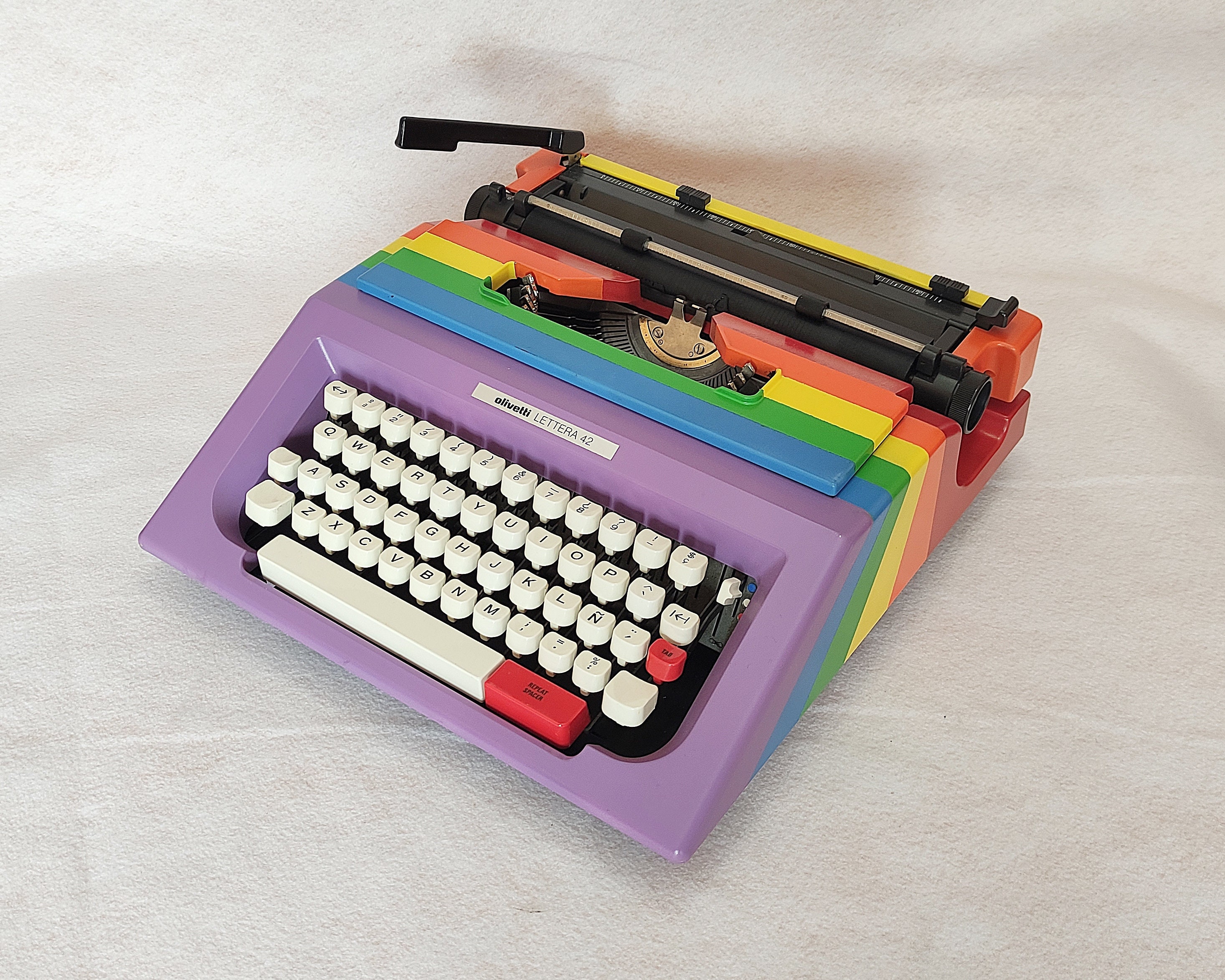 Olivetti Lettera 32 昭和レトロ タイプライター 【公式通販】