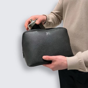 Personalised Men’s Black Wash Bag