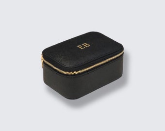 Luxury Personalised Jewellery Box with Initials – Timeless Custom Made Travel Case For Jewellery & Accessories - Unique Gift For Him and Her