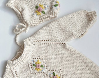 Embroidered cotton rompers set for baby girls