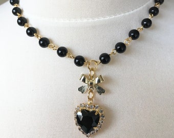 Hjärta radband pärl choker halsband pärlkedja svart rosett gotisk lolita kawaii present Marie Antoinette alla hjärtans dag rokoko viktoriansk barock