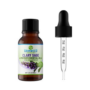 Può includere: Una bottiglia di vetro marrone di olio essenziale di salvia sclarea con un tappo nero, accanto a un contagocce di vetro trasparente. L'etichetta recita "Grimweed Apothecary" e "Clary Sage". La bottiglia contiene 15 ml di olio.