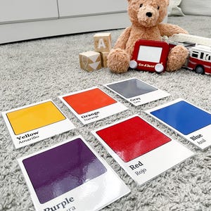 Flashcards imprimables pour les tout-petits | Aidez les enfants à apprendre l'espagnol | Flashcards couleur anglais vers espagnol | Ensemble de 12 cartes mémoire à téléchargement numérique