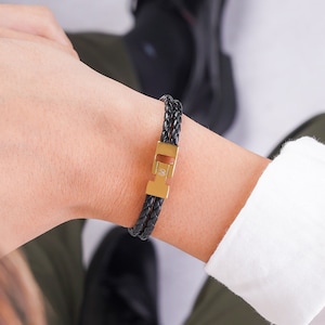 Buy [Used] LOUIS VUITTON Brasserie Loopit Bracelet Monogram MP276 from  Japan - Buy authentic Plus exclusive items from Japan