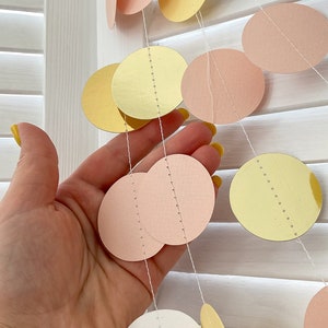 Daisy Circle Garland, Daisy Birthday Party Girl, Floral Garland