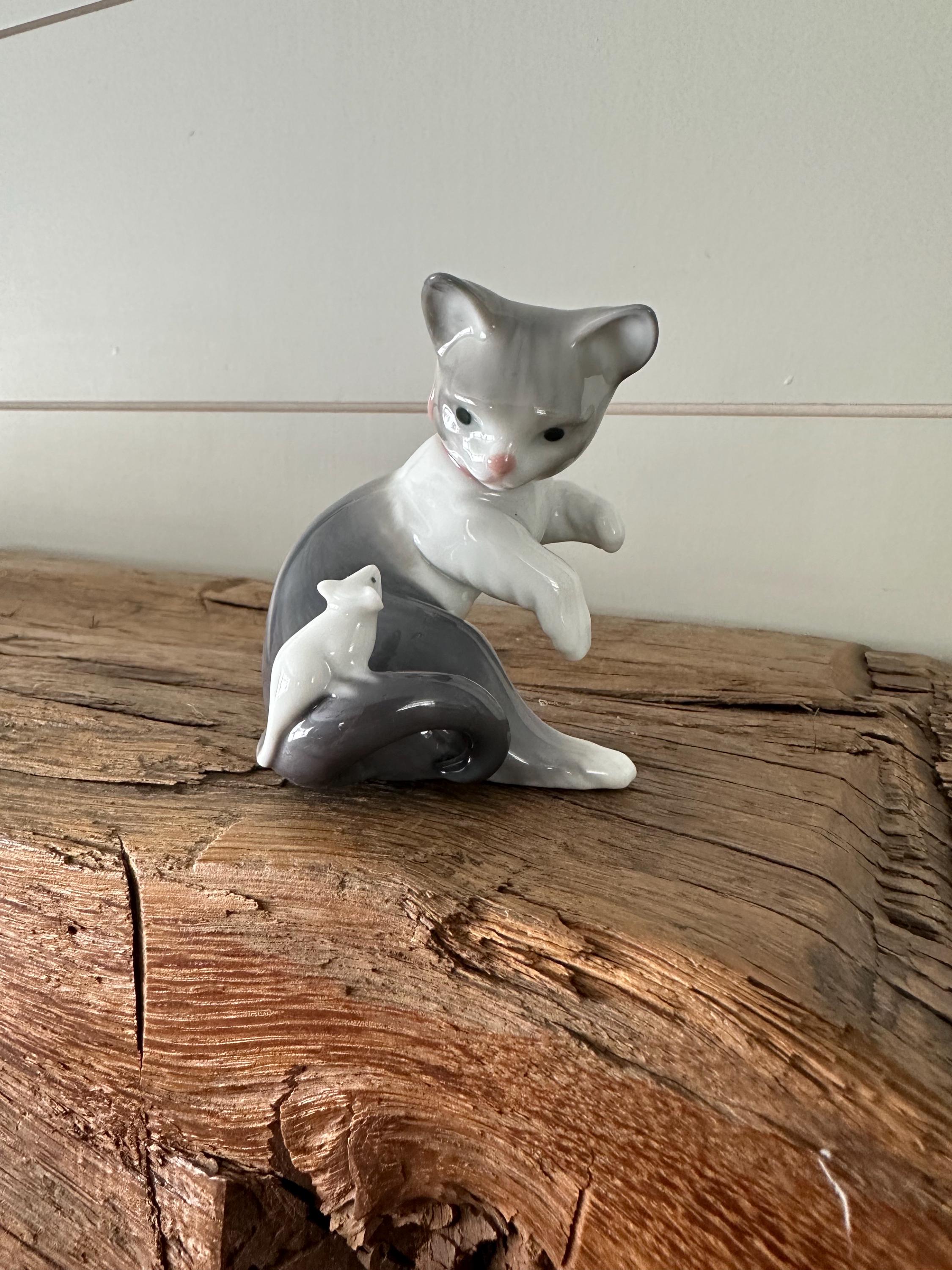 Lladro Cat Figurine - Etsy