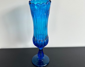 Vintage azul vidrio pie swing jarrón Fenton panal mediados de siglo decoración alto azul arte vidrio